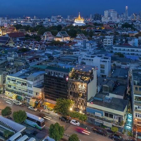 Chingcha Bangkok Hostel Exterior photo