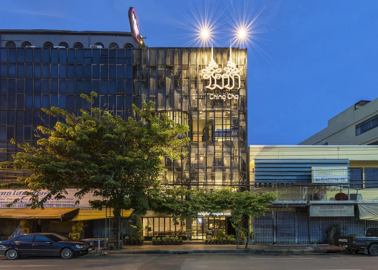 Chingcha Bangkok Hostel Exterior photo